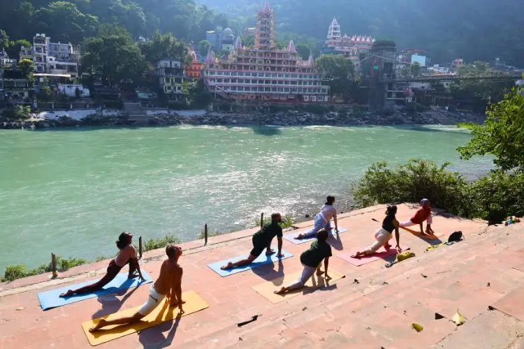 Yoga Teacher training in Rishikesh near ganga river