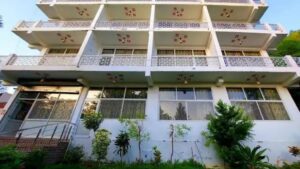 Rishikesh Yoga Valley School building