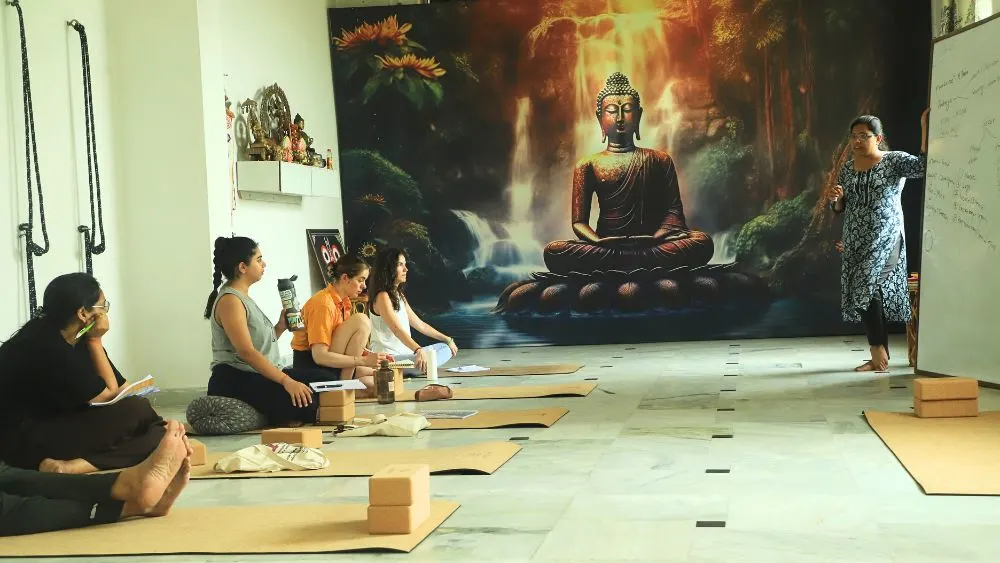 Ayurveda Class during yoga teacher training in rishikesh at rishikesh yoga valley