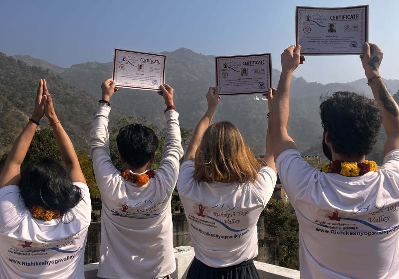 100 hour yoga Certified students with their certification