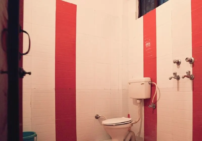 Double shared toilet for 200 hour yoga teacher training in Rishikesh