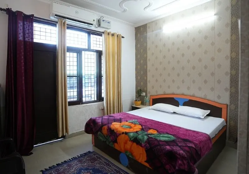 Private room for 200 hour yoga teacher training course at Rishikesh Yoga Valley