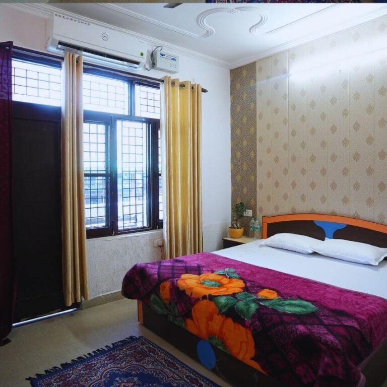 Rishikesh yoga valley private room
