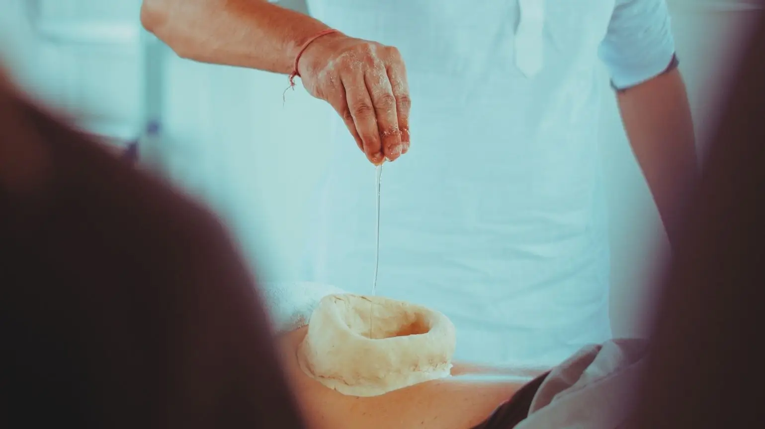 Ayurvedic therapy treatment during yoga and Ayurveda retreat in Rishikesh India