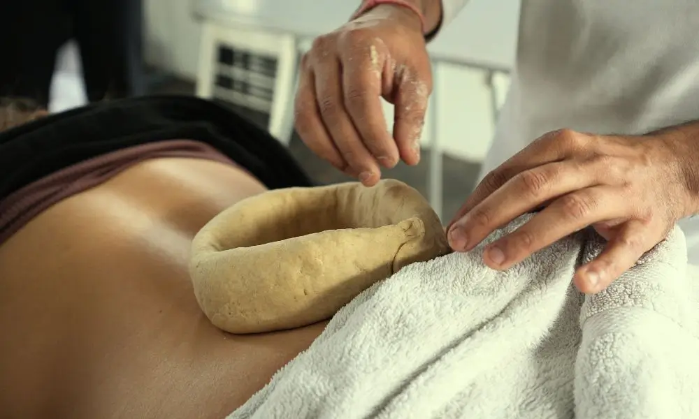 ayurveda-retreats-in-rishikesh-kati-basti-therapy.