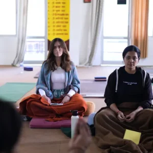 YOGI JAGGI TEACHING YOGA PHILOSOPHY IN 200 HOUR YOGA TEACHER TRAINING IN RISHIKESH INDIA