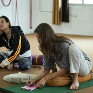 yogi jaggi teaching yoga philosophy in 500 hour yoga ttc in rishikesh india